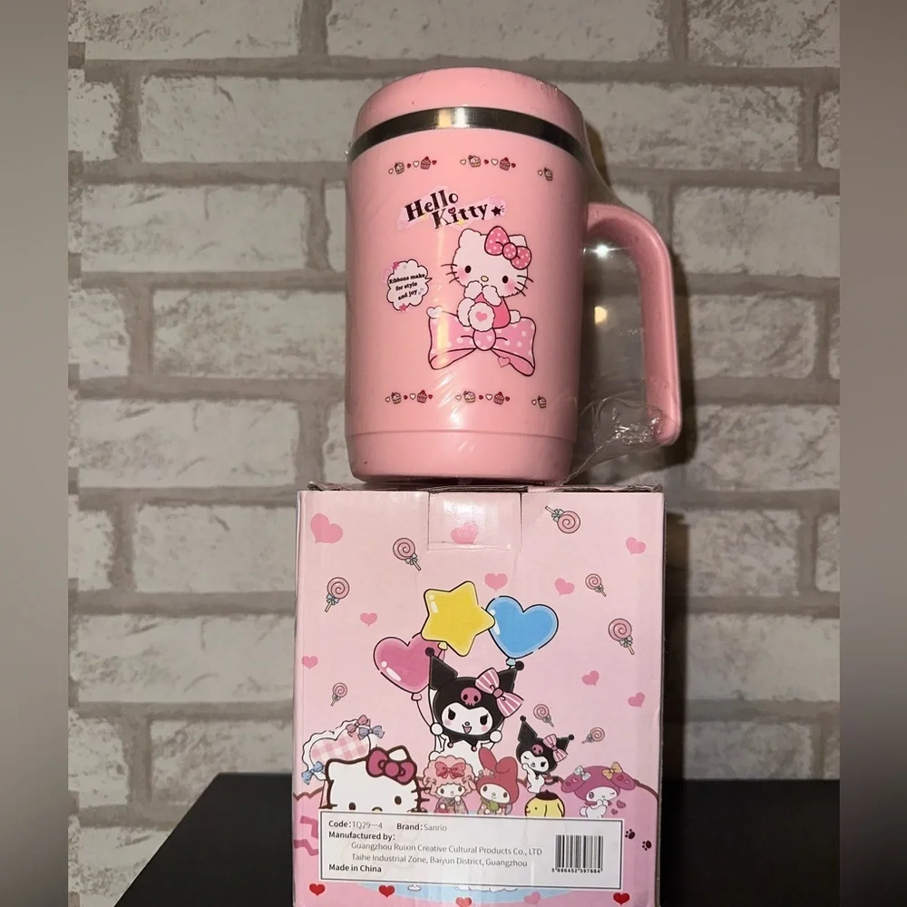 Hello Kitty Mug - Picture 2 of 6